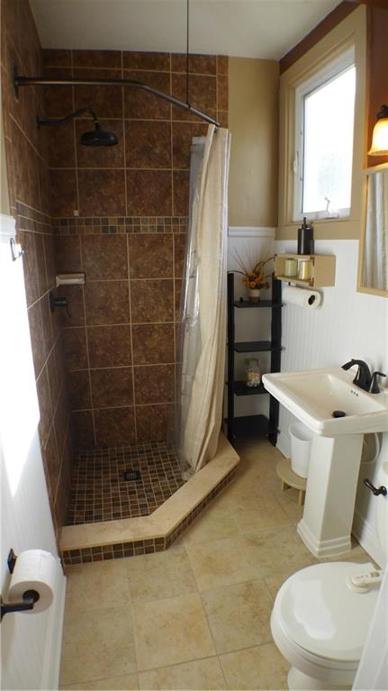 1097 Broughton Road Pittsburgh, PA 15236 - Photo 19 of 25 Updated three quarter bath on main floor.