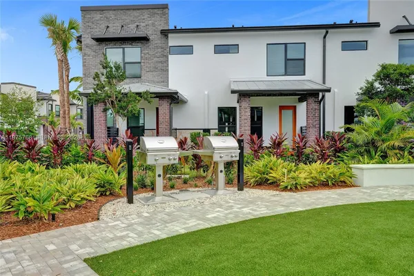 $4,350 | 8339 Northwest 7th Place, Plantation, FL 33324