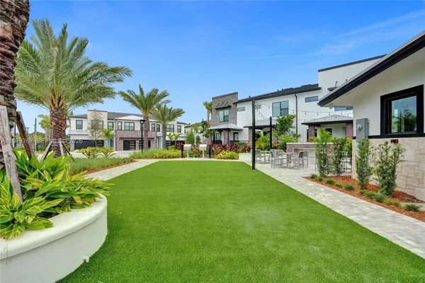 $4,350 | 8339 Northwest 7th Place, Plantation, FL 33324