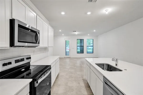 $4,350 | 8339 Northwest 7th Place, Plantation, FL 33324