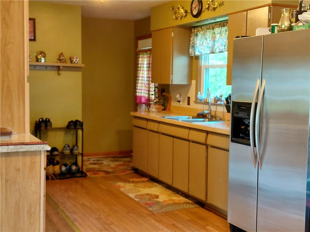358 Hadley Road Greenville, PA 16125 - Photo 3 of 30