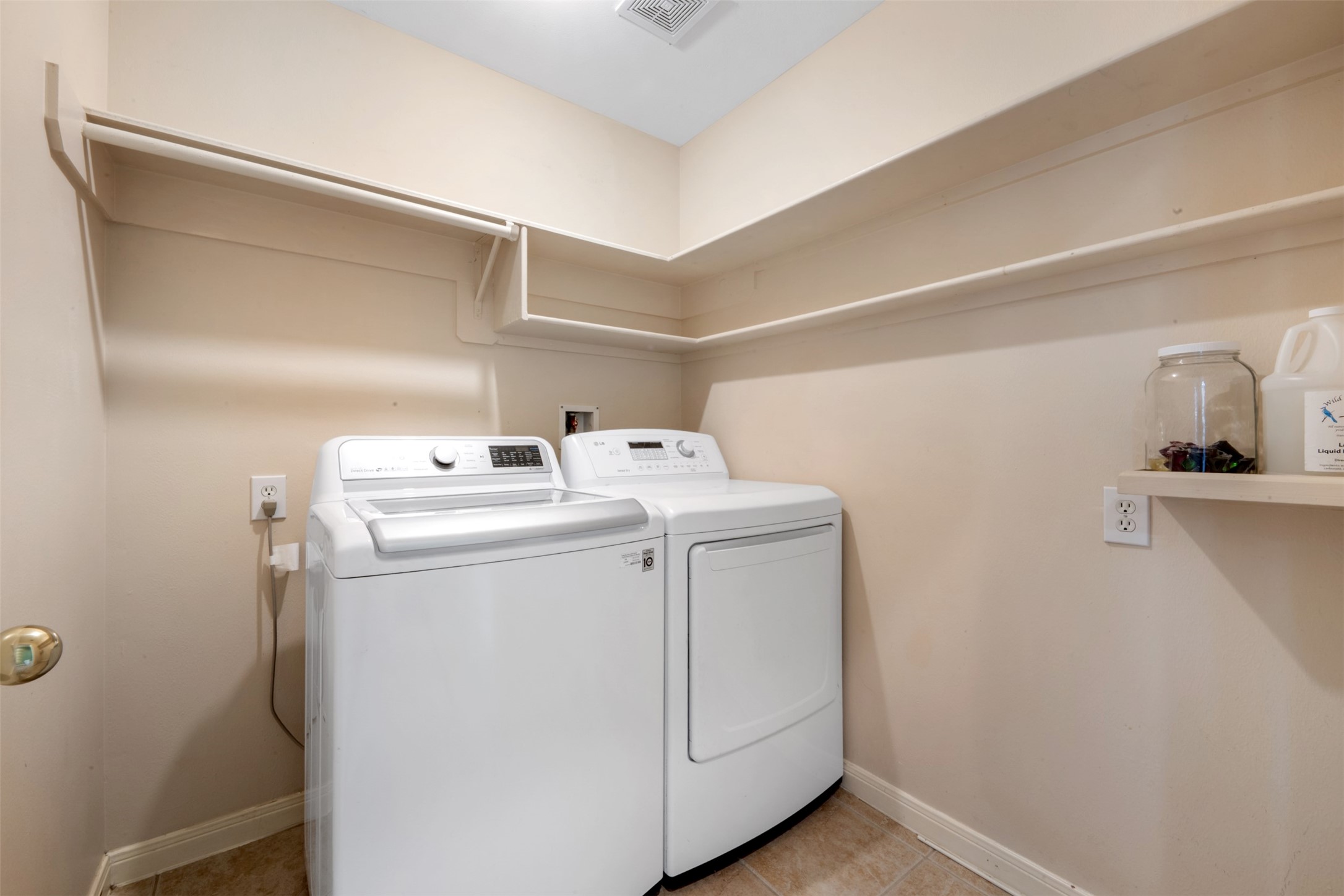 7023 Timber Edge Lane Humble, TX 77346 - Photo 24 of 37 a utility room with dryer and washer