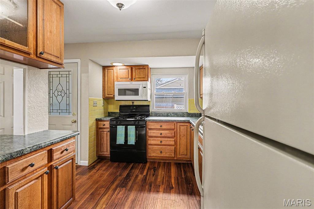 1323 Samoa Drive St. Louis, MO 63126 - Photo 9 of 17