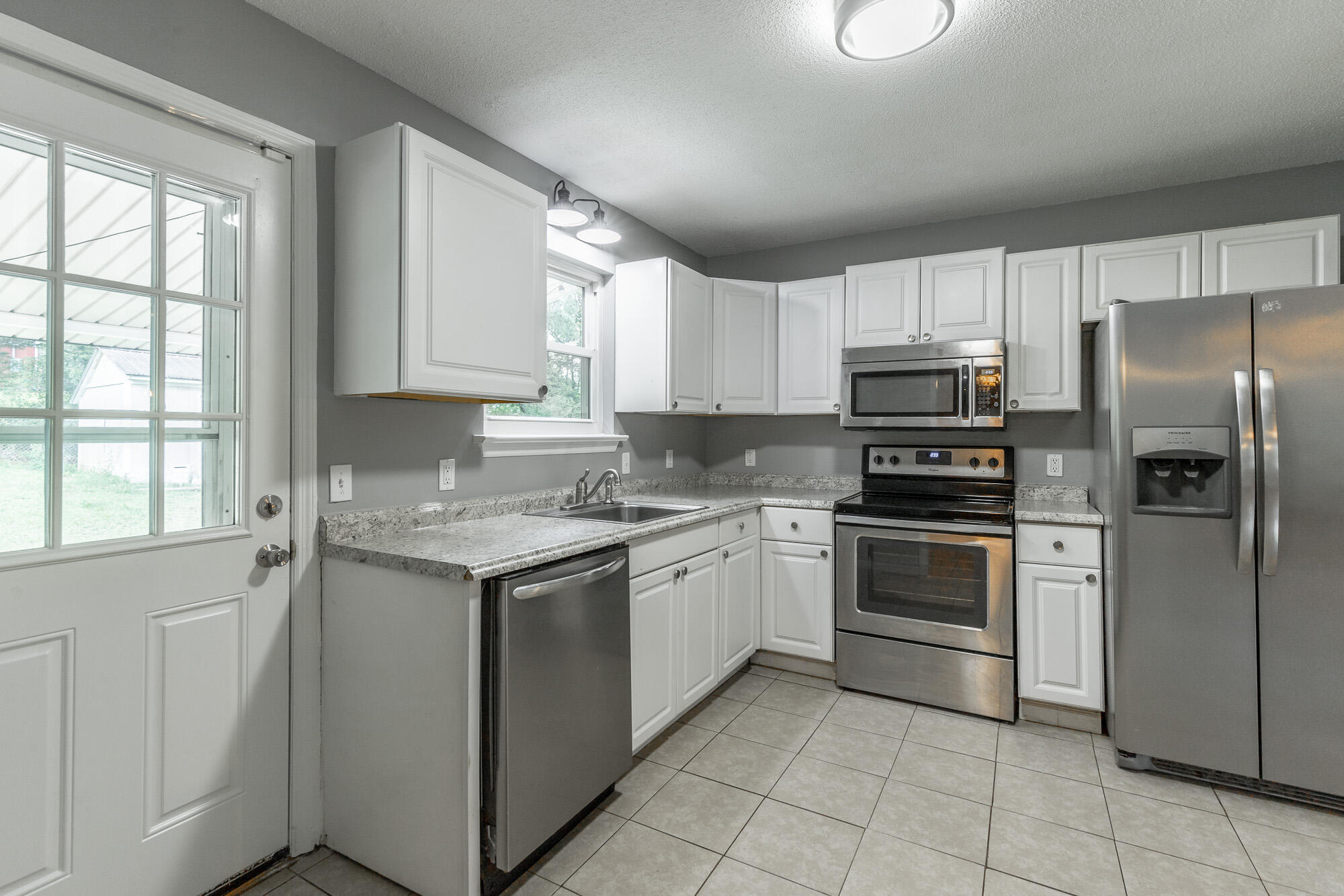72 Gregory Lane LaFayette, GA 30728 - Photo 19 of 50 72 Gregory Lane HD-23