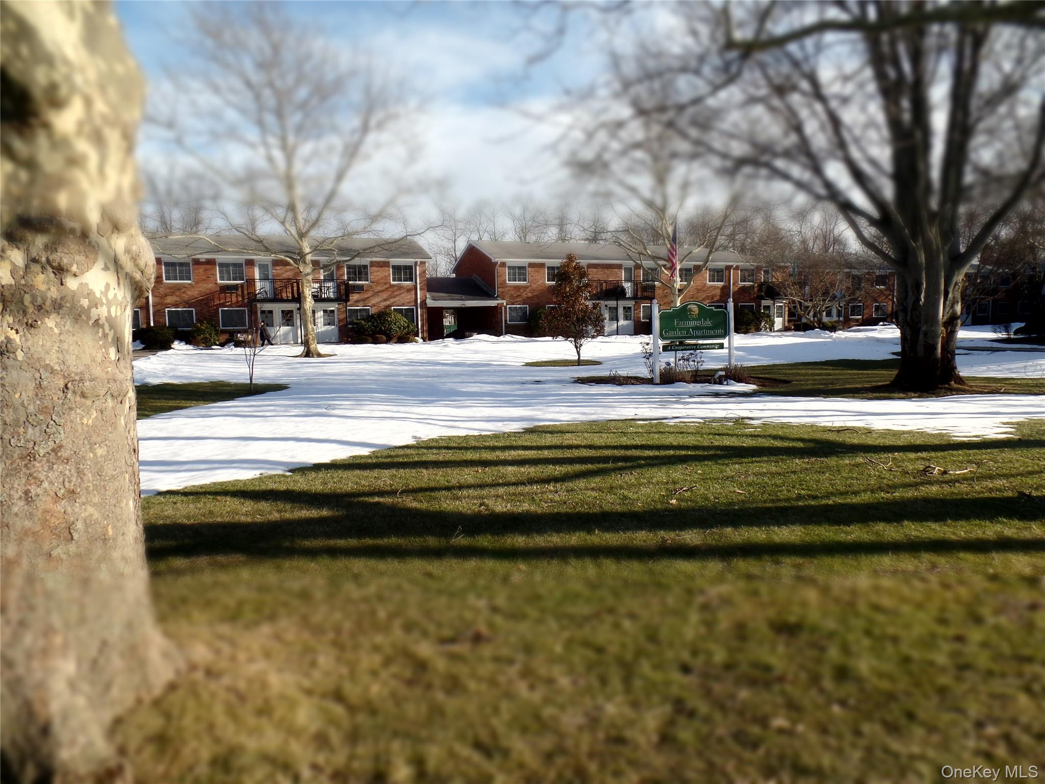 1233 Melville Road, Unit 24 Farmingdale, NY 11735 - Photo 17 of 40