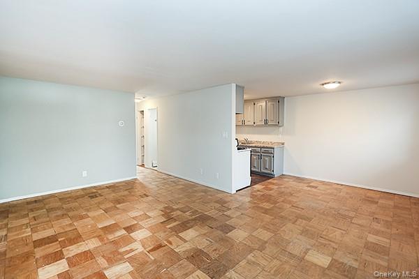 1233 Melville Road, Unit 24 Farmingdale, NY 11735 - Photo 21 of 40 and dining area