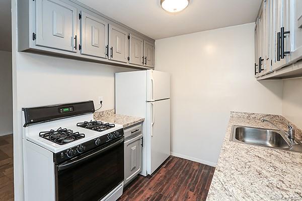 1233 Melville Road, Unit 24 Farmingdale, NY 11735 - Photo 30 of 40