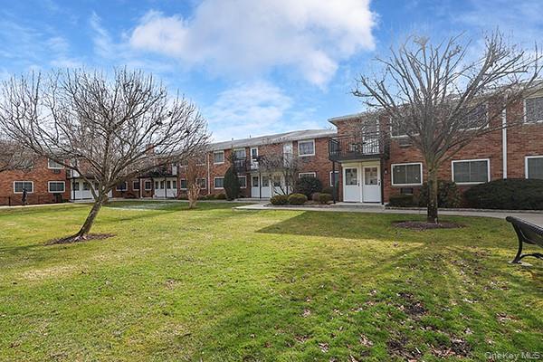 1233 Melville Road, Unit 24 Farmingdale, NY 11735 - Photo 38 of 40 and community