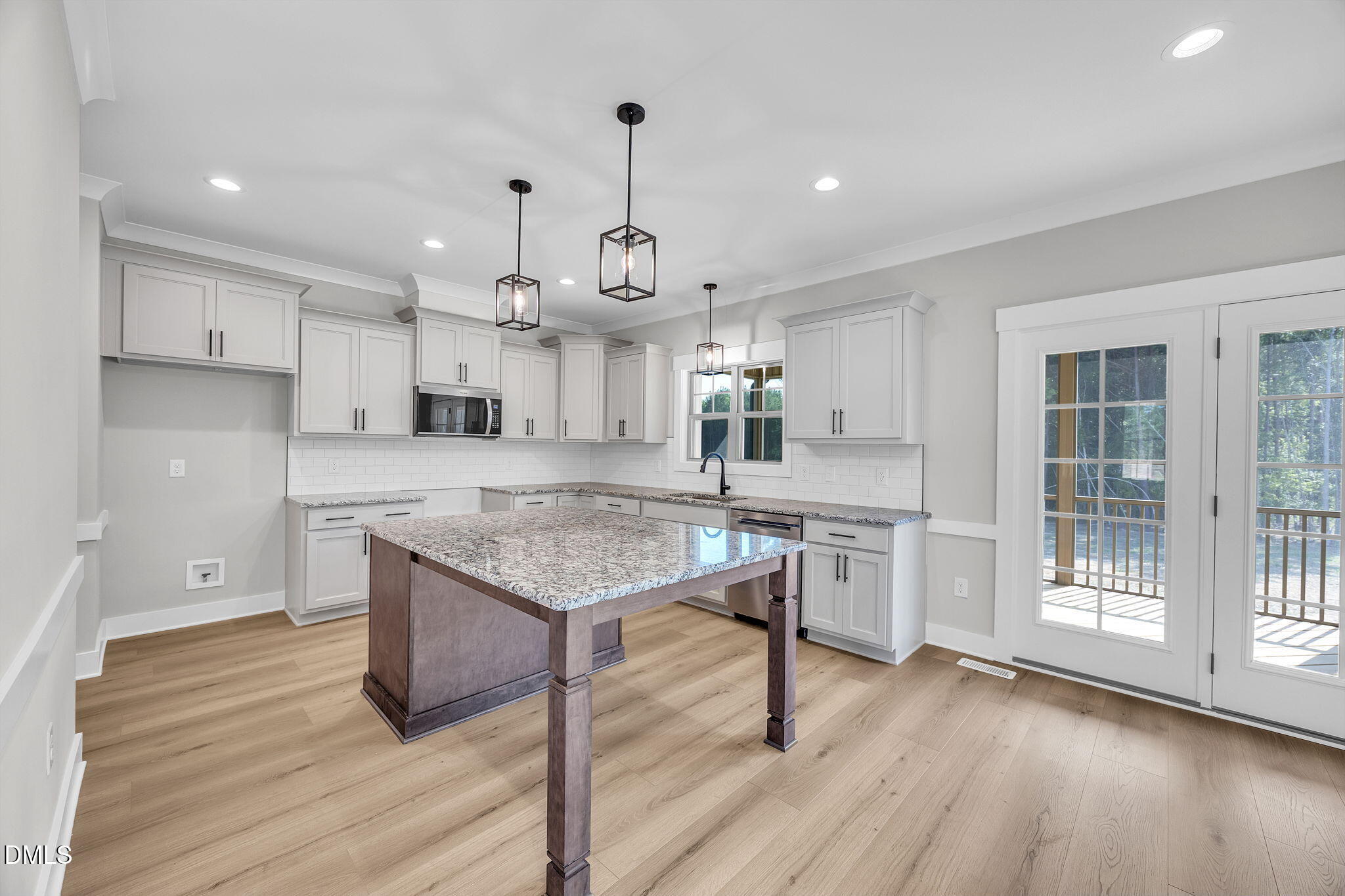 330 Freedom Ridge Drive Smithfield, NC 27577 - Photo 8 of 24 10-web-or-mls-9L1A4308