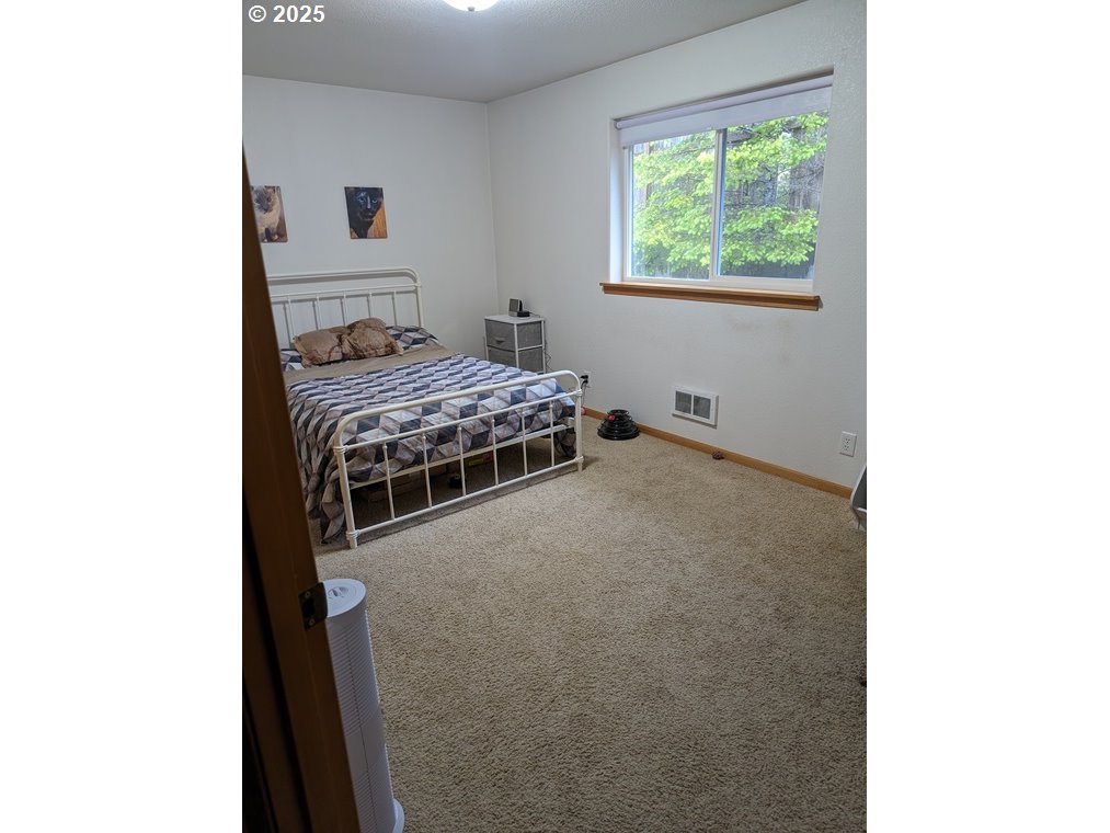 1150 Hemlock Street, Unit 17 Florence, OR 97439 - Photo 14 of 19