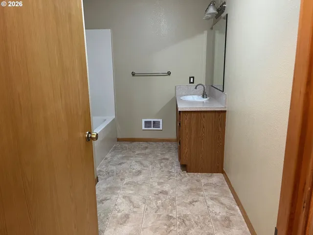 $279,000 | 1150 Hemlock Street, Unit 17, Florence, OR 97439