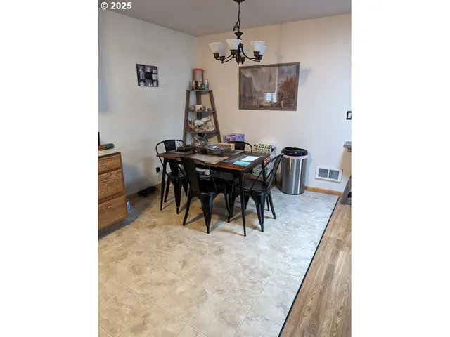 $279,000 | 1150 Hemlock Street, Unit 17, Florence, OR 97439