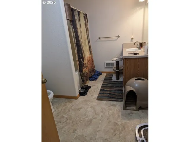 $279,000 | 1150 Hemlock Street, Unit 17, Florence, OR 97439