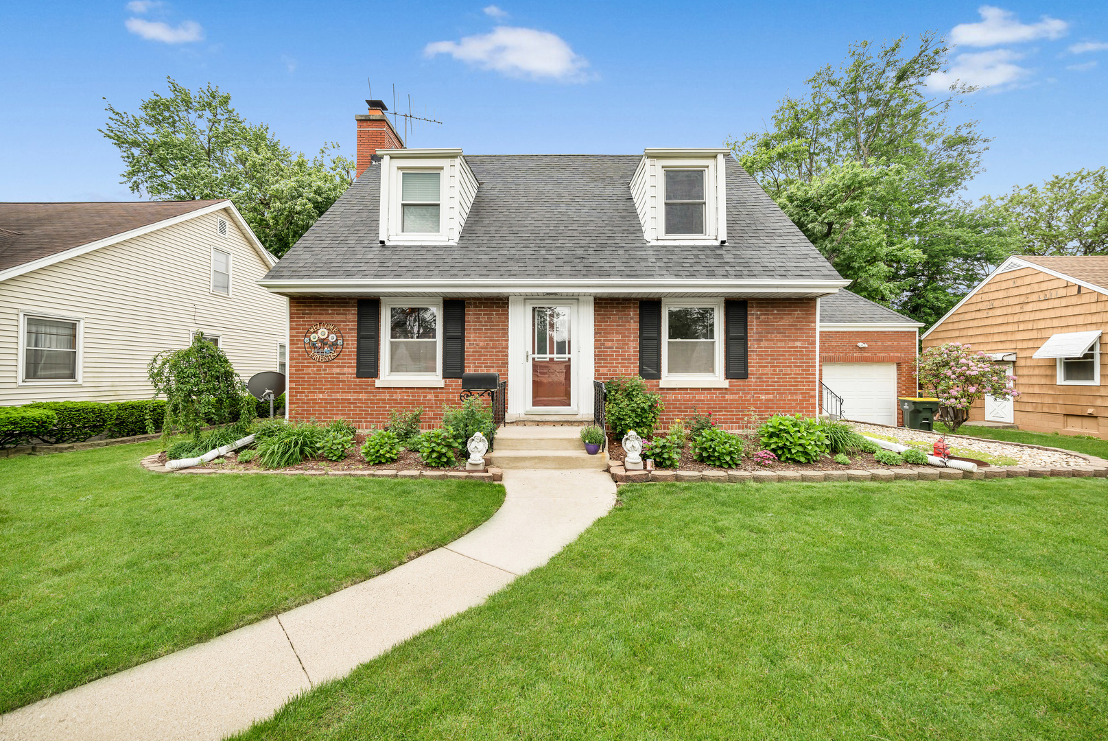 18148 State Line Avenue Lansing, IL 60438 - Photo 1 of 28