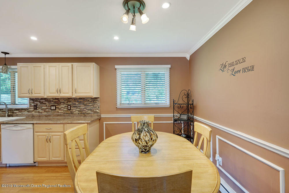 16 Leone Road Toms River, NJ 08755 - Photo 16 of 63 Kitchen