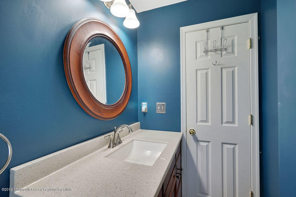 16 Leone Road Toms River, NJ 08755 - Photo 31 of 63 Full bathroom