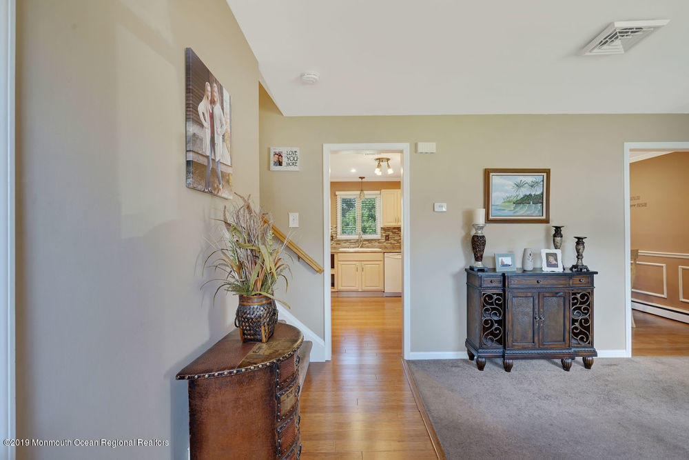 16 Leone Road Toms River, NJ 08755 - Photo 5 of 63 Entry way