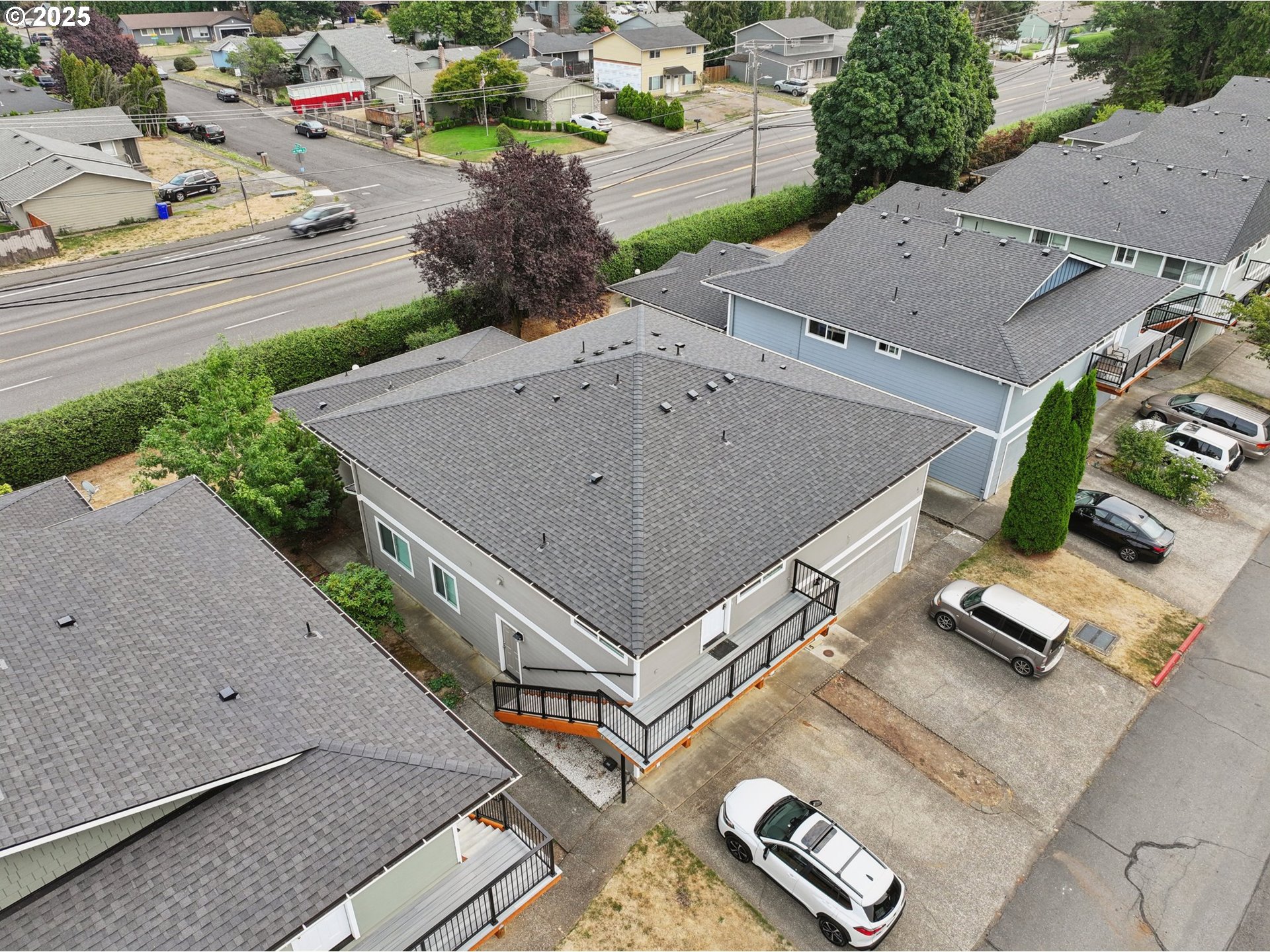 1495 Northeast Kane Drive Gresham, OR 97030 - Photo 45 of 48 an aerial view of a city