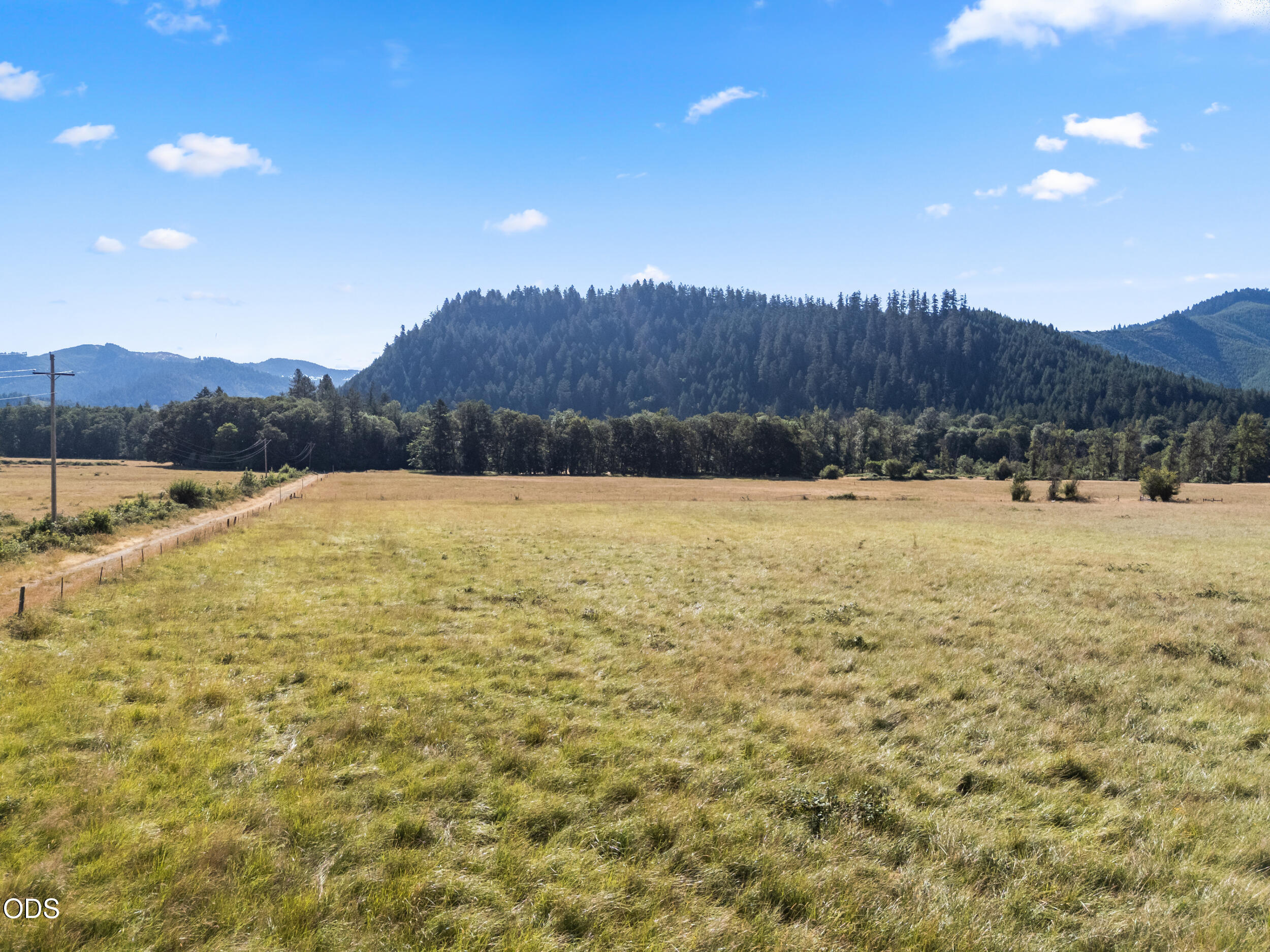 706 Creek Road Azalea, OR 97410 - Photo 13 of 23