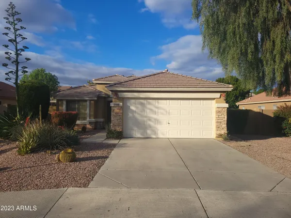 $2,299 | 13406 West Port Royale Lane, Surprise, AZ 85379