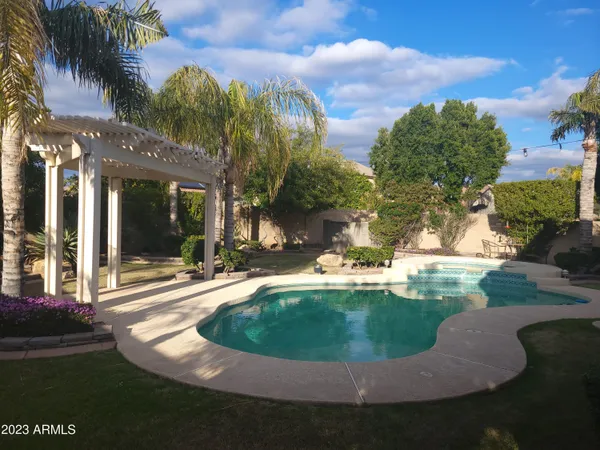 $2,299 | 13406 West Port Royale Lane, Surprise, AZ 85379