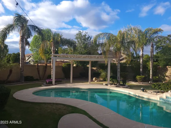 $2,299 | 13406 West Port Royale Lane, Surprise, AZ 85379