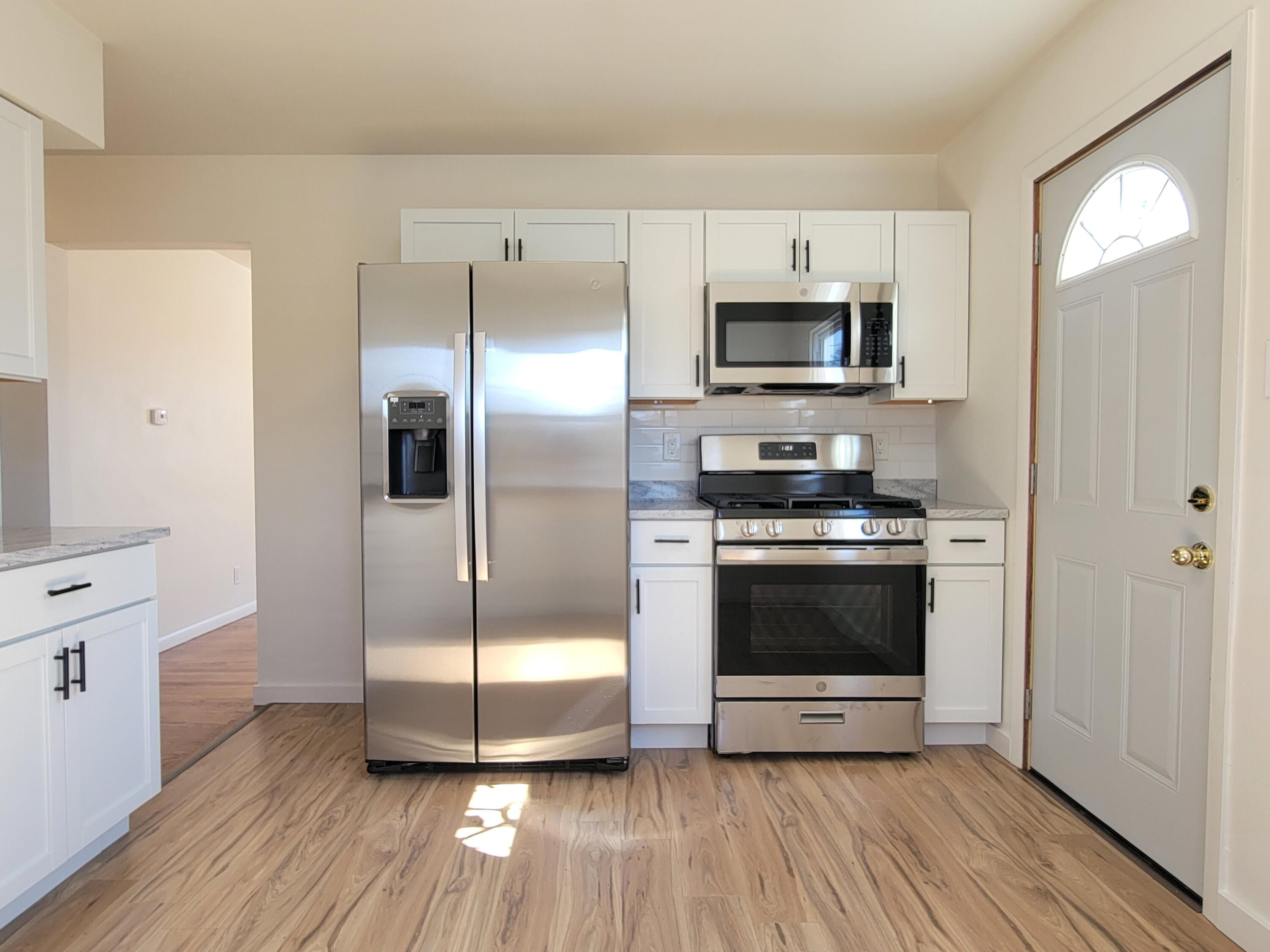 4167 North 70th Street Milwaukee, WI 53216 - Photo 7 of 34 new kitchen appliances