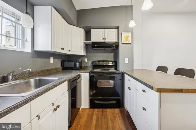 $2,200 | 1625 Edgley Street, Philadelphia, PA 19121