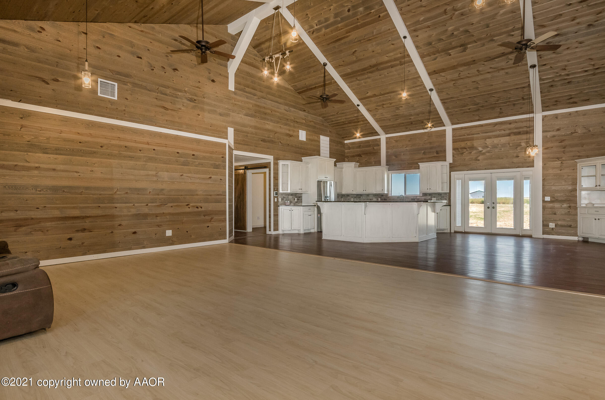 18301 Callahan Road Canyon, TX 79015 - Photo 6 of 42 Living Room-2