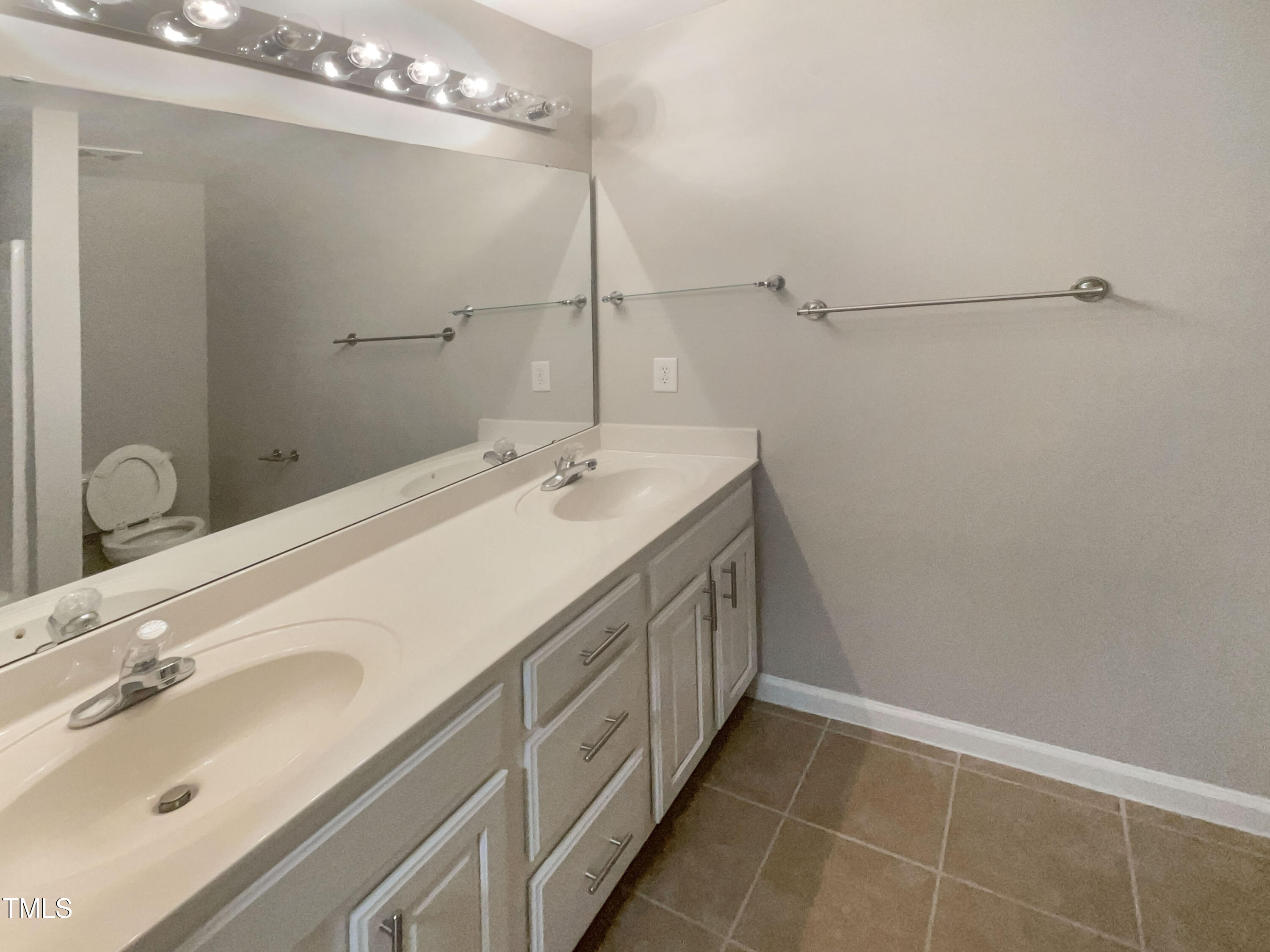2104 Kedvale Avenue Raleigh, NC 27617 - Photo 21 of 24 listing_17