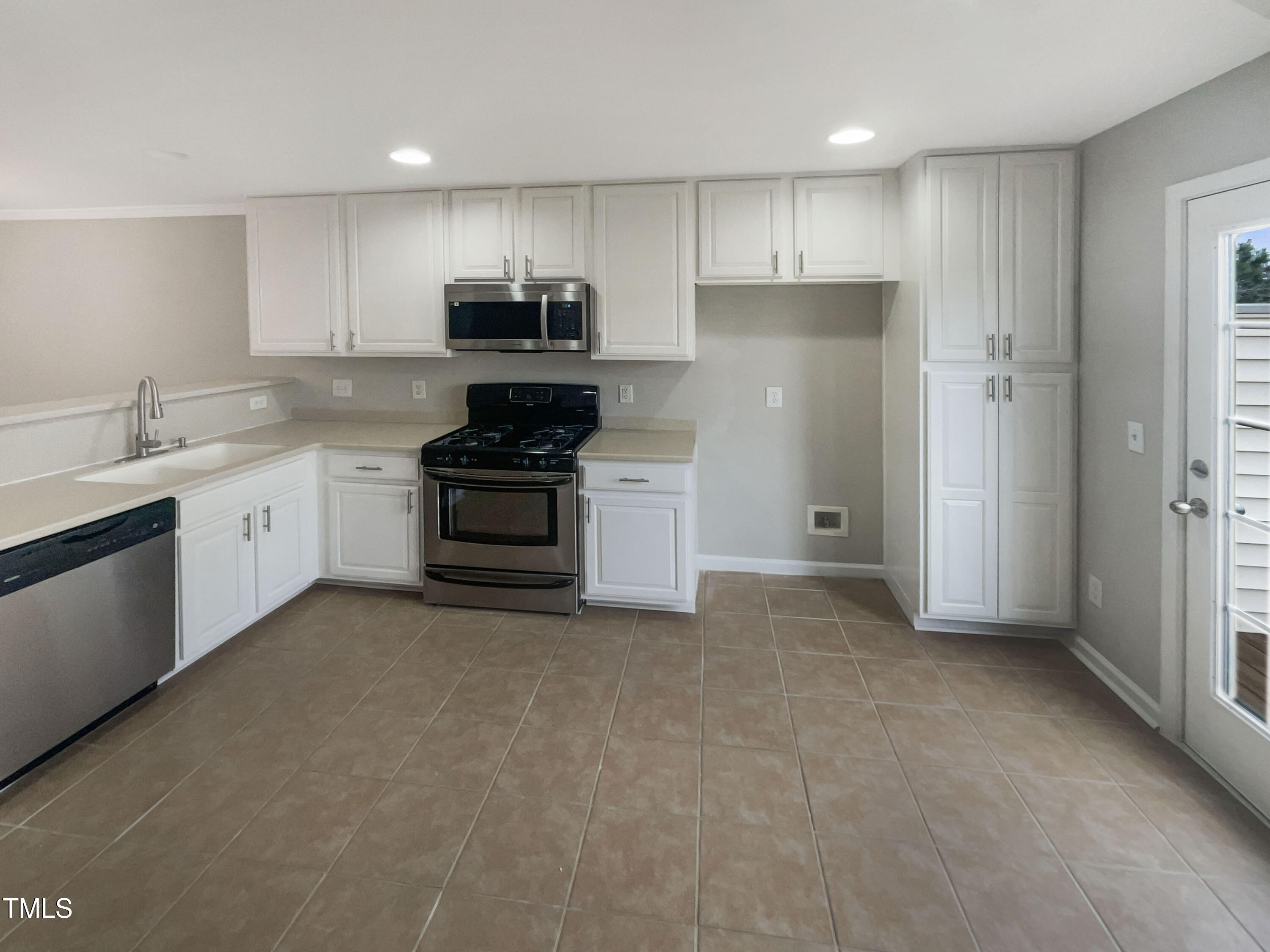 2104 Kedvale Avenue Raleigh, NC 27617 - Photo 6 of 24 listing_5