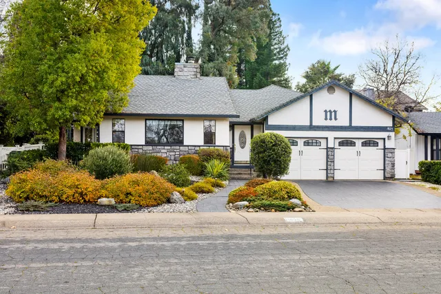 $445,000 | 1675 Lakeside Drive, Redding, CA 96001