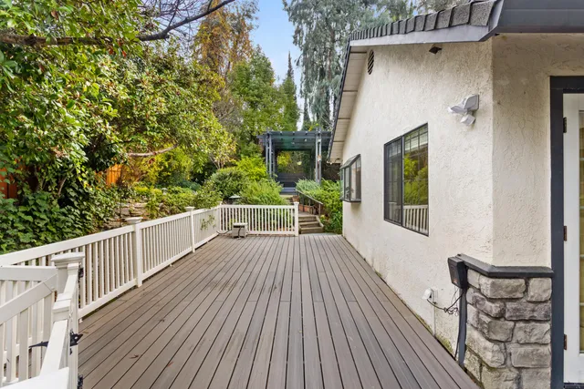 $445,000 | 1675 Lakeside Drive, Redding, CA 96001