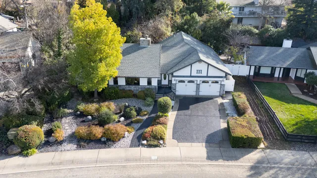 $445,000 | 1675 Lakeside Drive, Redding, CA 96001