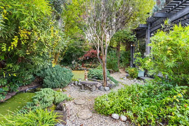 $445,000 | 1675 Lakeside Drive, Redding, CA 96001