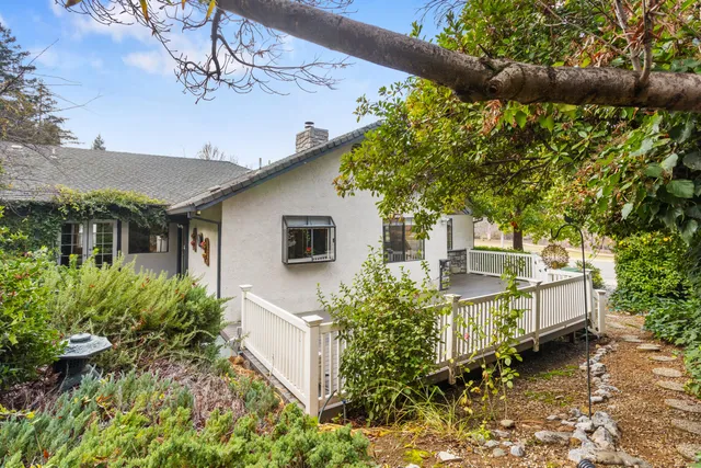 $445,000 | 1675 Lakeside Drive, Redding, CA 96001