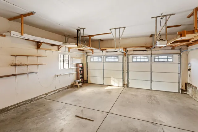 $445,000 | 1675 Lakeside Drive, Redding, CA 96001