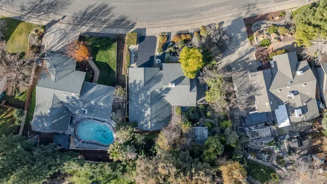 $445,000 | 1675 Lakeside Drive, Redding, CA 96001