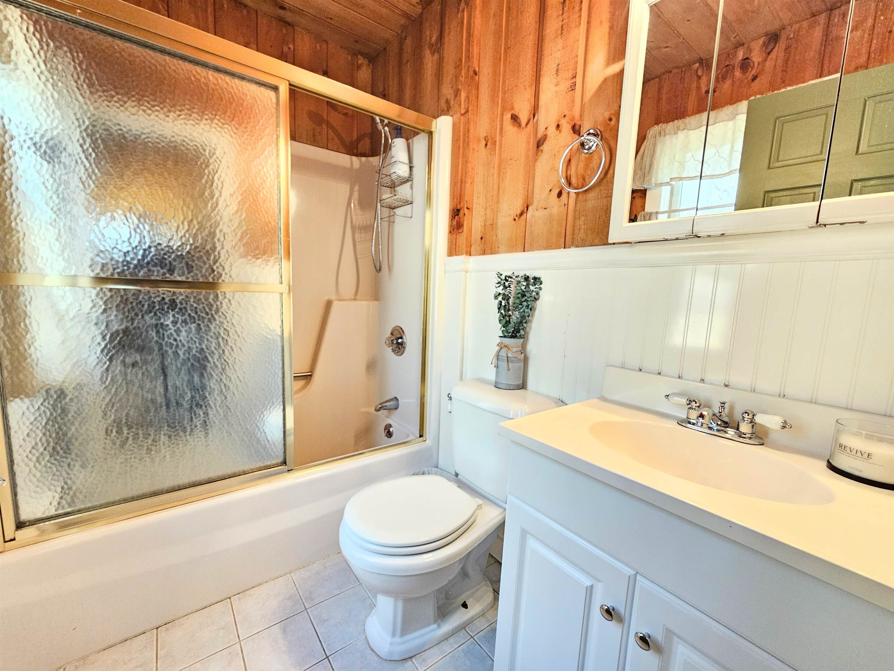 44 Howes Loop Wilmington, VT 05363 - Photo 14 of 37