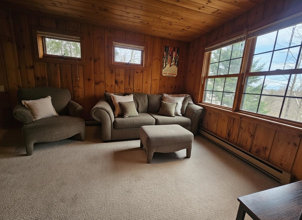 44 Howes Loop Wilmington, VT 05363 - Photo 19 of 37