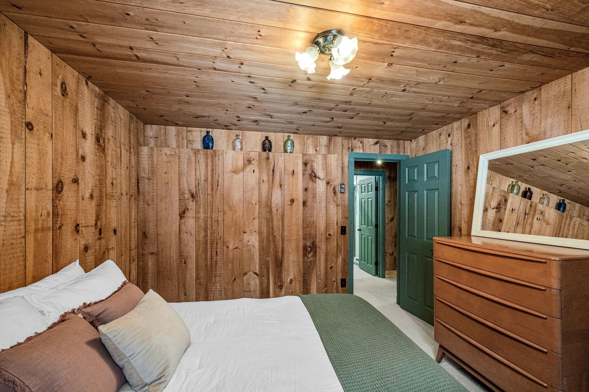 44 Howes Loop Wilmington, VT 05363 - Photo 24 of 37