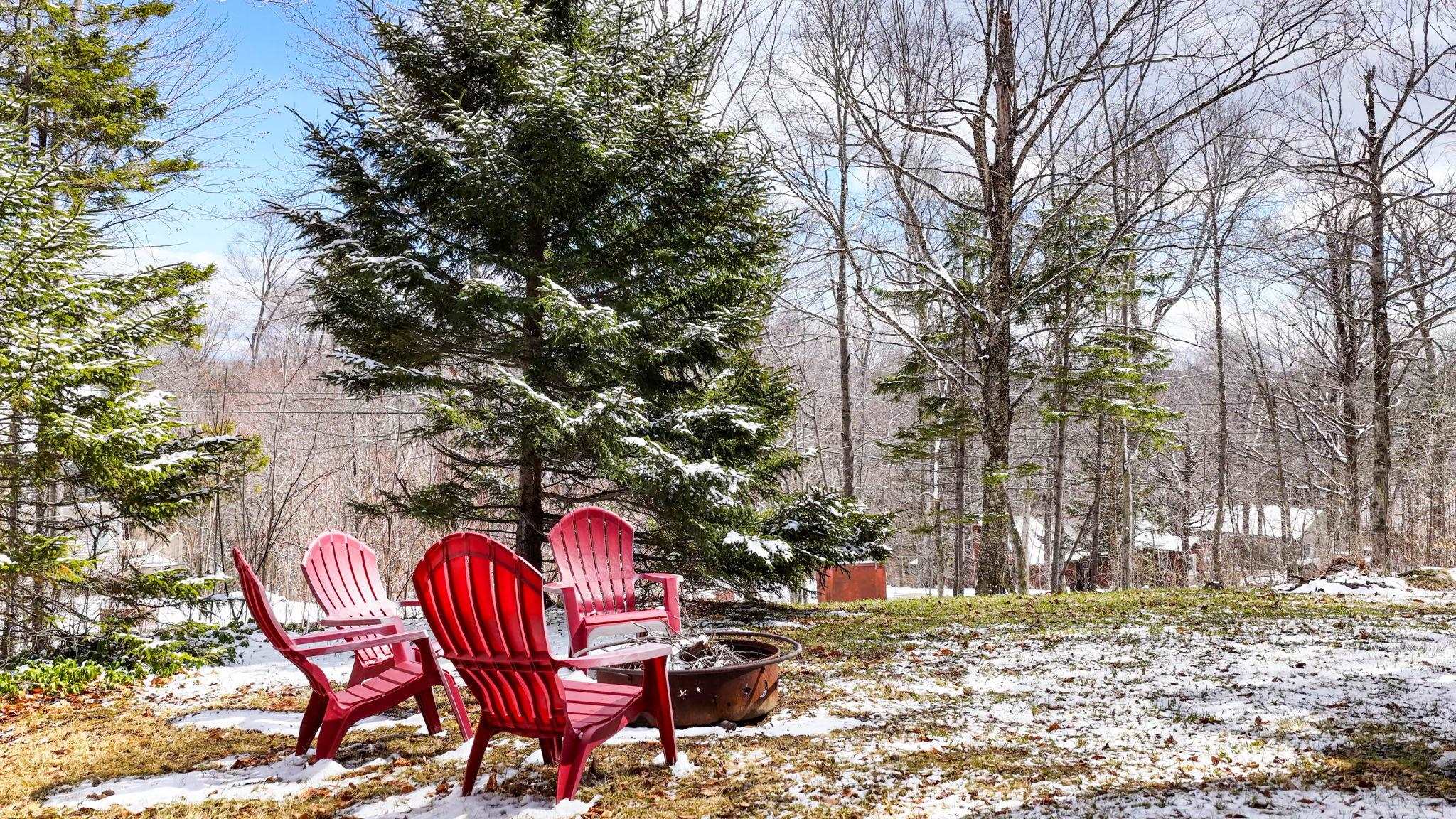 44 Howes Loop Wilmington, VT 05363 - Photo 28 of 37