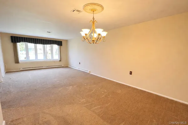 $3,200 | 9 Guilford Court, Unit B, Ridge, NY 11961