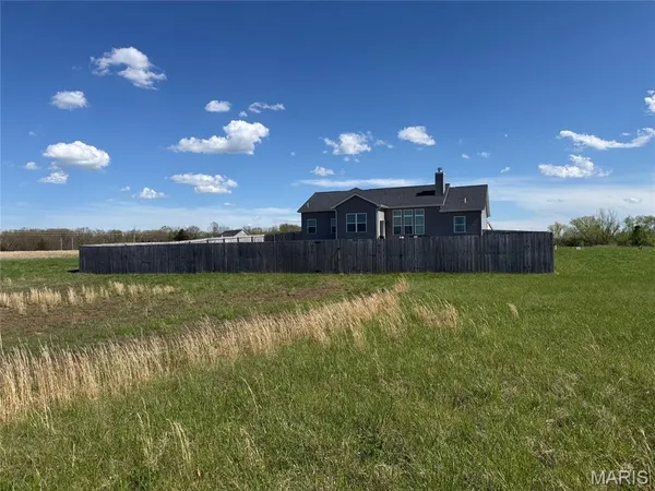 $550,000 | 19179 McGwire Lane, Warrenton, MO 63383