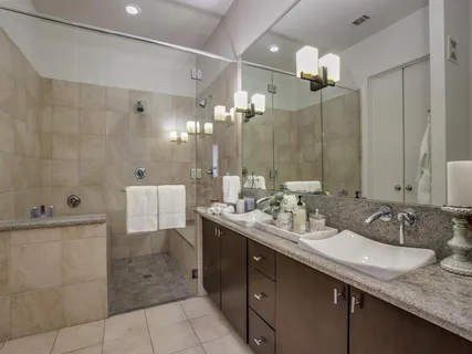 $2,700 | 2950 McKinney Avenue, Unit 304, Dallas, TX 75204