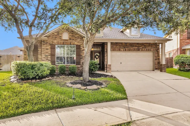 $529,000 | 26642 Becker Pines Lane, Katy, TX 77494