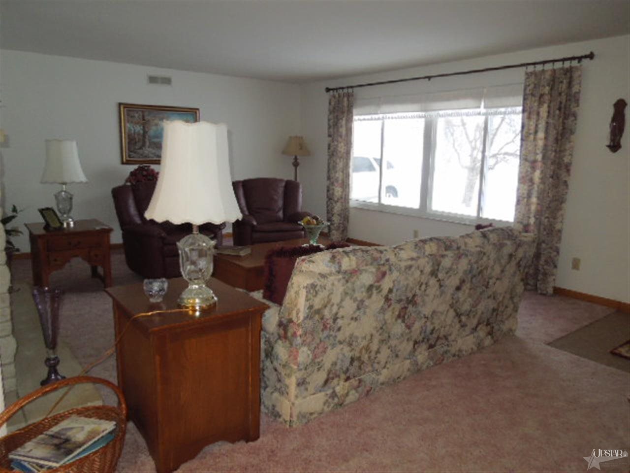 14236 Minnich Road Hoagland, IN 46745 - Photo 9 of 26 Gallery Image 9