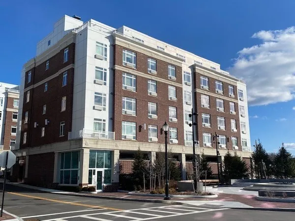 $689,900 | 18 Cliveden Street, Unit 205, Quincy, MA 02169