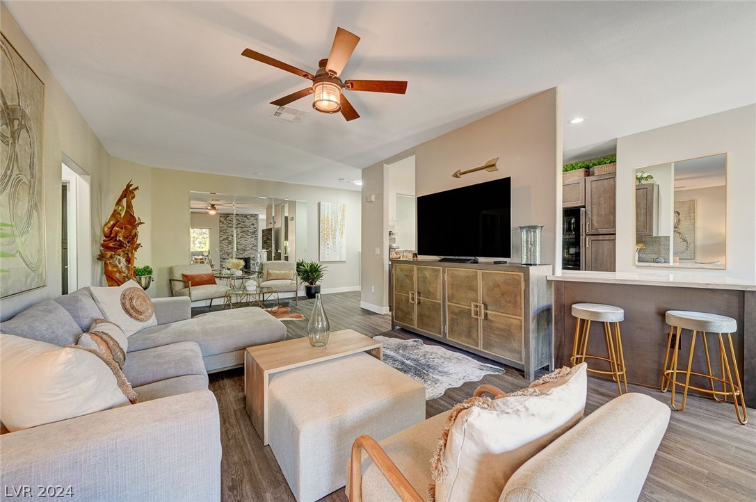 8724 Red Rio Drive, Unit 202 Las Vegas, NV 89128 - Photo 14 of 64