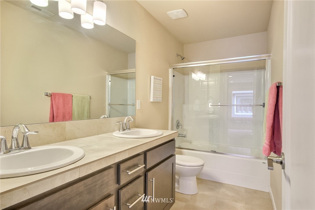 11806 Southeast 191 Street Renton, WA 98058 - Photo 20 of 37 Gallery Image 20